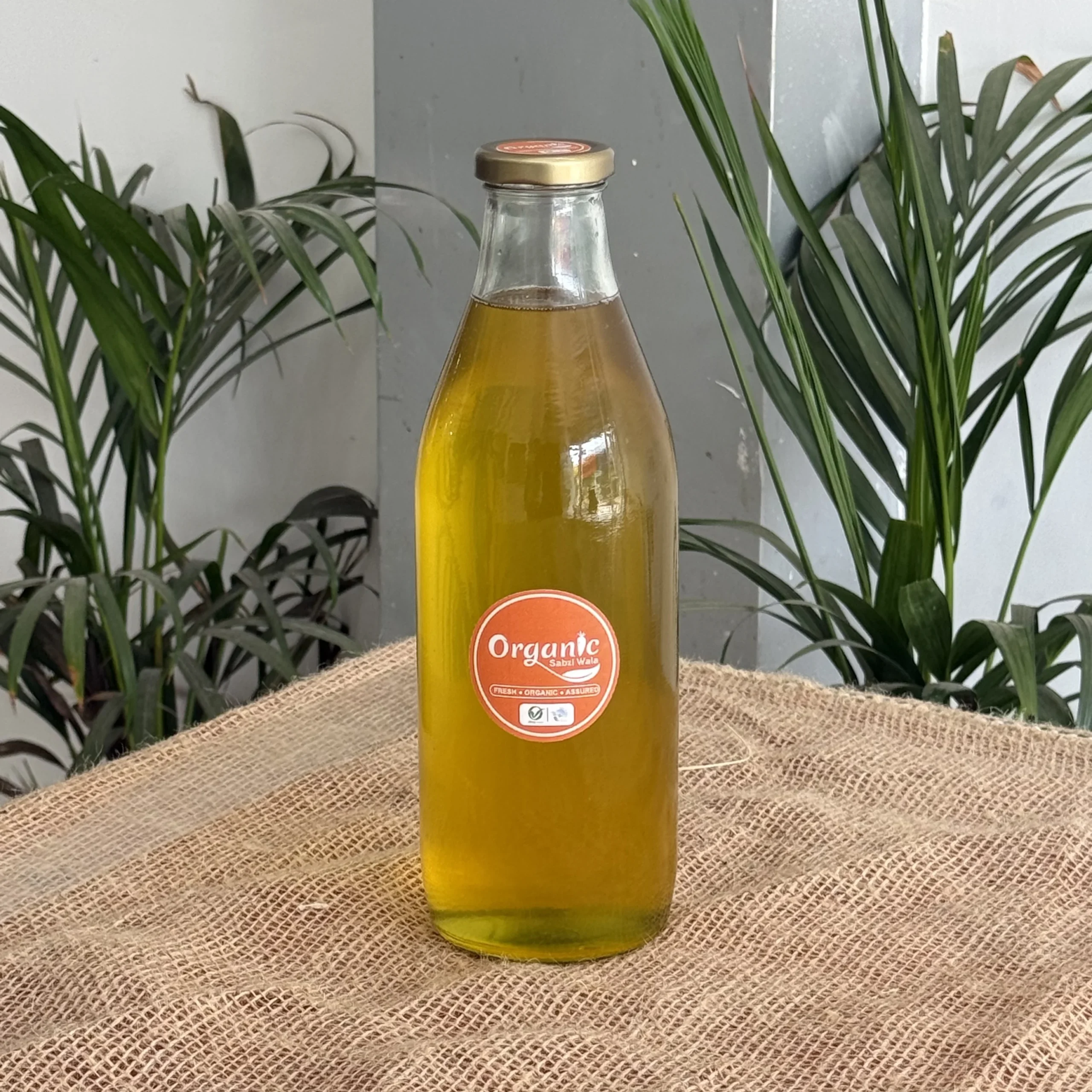 2898349 Organic Ground nut oil - Image 1